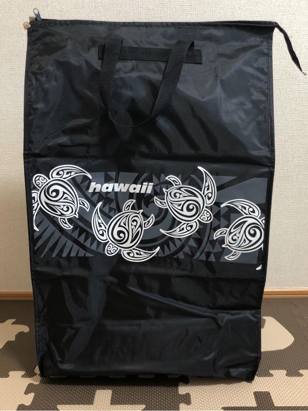 ABC Stores Hawaii Foldable 4-Wheel Rolling Duffle Bag 24" - Excellent Condition